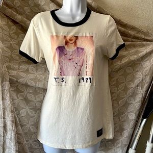 Taylor Swift 1989 Polaroid Tee